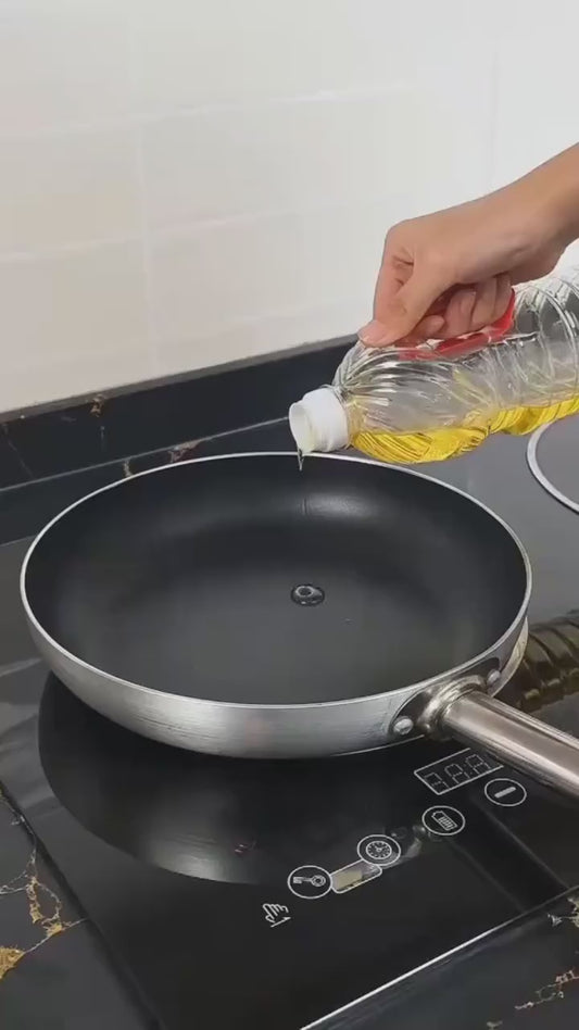 2-in-1 Oil Spray Bottle (470–500ml)